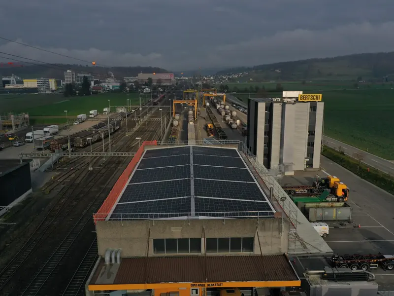 Photovoltaikanlage Birrfeld, 273,07 kWp Luftaufnahme der Photovoltaikanlage in Birrfeld mit 273,07 kWp Leistung