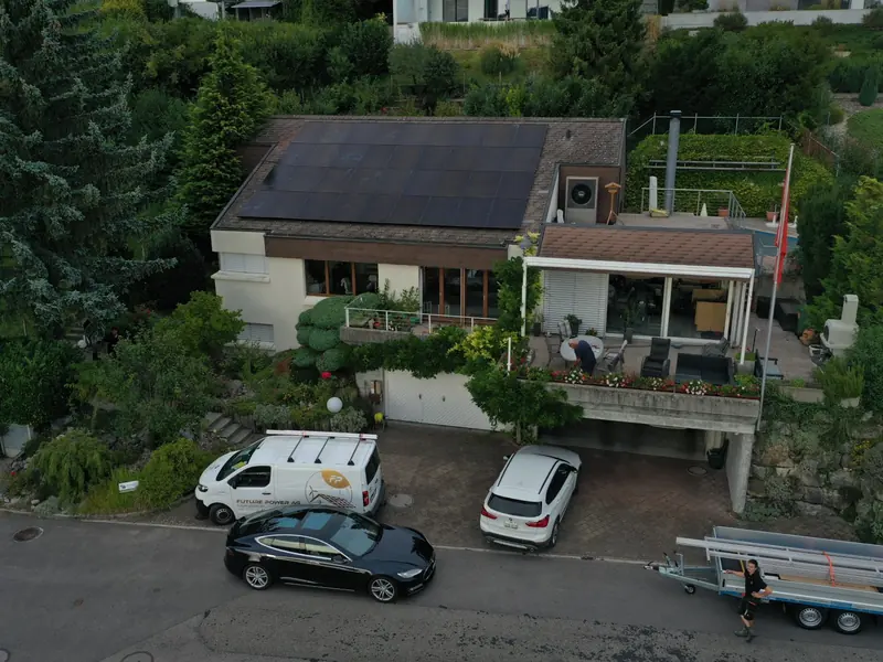 Luftaufnahme der Photovoltaikanlage in Seengen mit 14,22 kWp Leistung