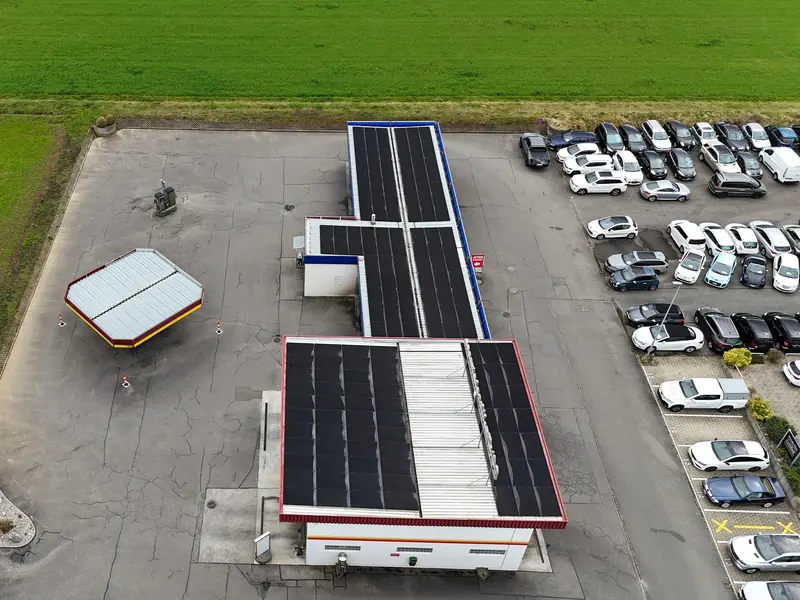 Luftaufnahme einer Photovoltaikanlage von Future Power