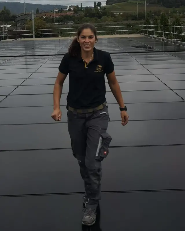 Porträt von Stefanie Zollinger, Montage bei Future Power